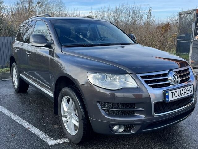 Коричневий Фольксваген Туарег, об'ємом двигуна 3 л та пробігом 308 тис. км за 14000 $, фото 10 на Automoto.ua