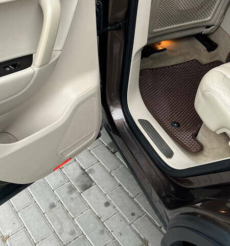 Коричневый Фольксваген Туарег, объемом двигателя 2.97 л и пробегом 365 тыс. км за 17000 $, фото 24 на Automoto.ua