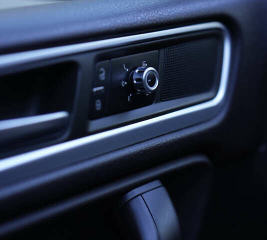 Коричневый Фольксваген Туарег, объемом двигателя 2.97 л и пробегом 304 тыс. км за 17449 $, фото 11 на Automoto.ua