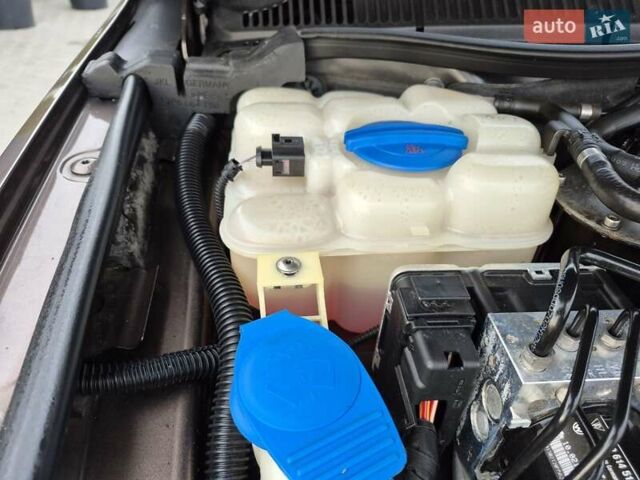 Коричневый Фольксваген Туарег, объемом двигателя 2.97 л и пробегом 260 тыс. км за 19950 $, фото 21 на Automoto.ua