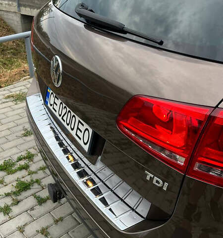 Коричневый Фольксваген Туарег, объемом двигателя 2.97 л и пробегом 365 тыс. км за 17000 $, фото 4 на Automoto.ua