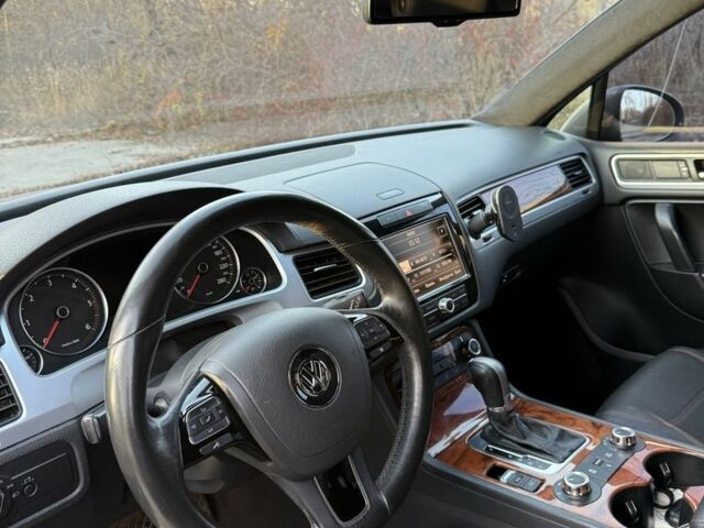 Коричневый Фольксваген Туарег, объемом двигателя 3 л и пробегом 250 тыс. км за 15300 $, фото 6 на Automoto.ua