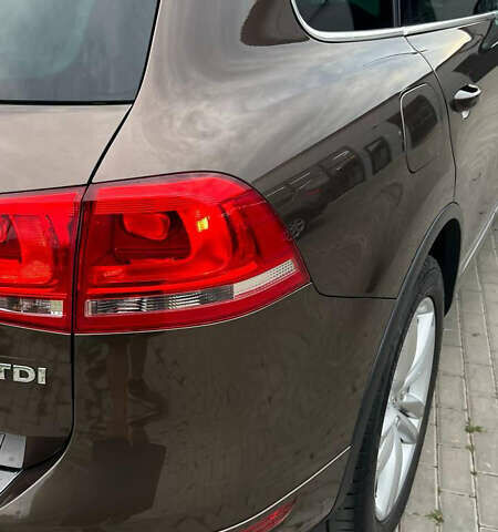 Коричневий Фольксваген Туарег, об'ємом двигуна 2.97 л та пробігом 368 тис. км за 15500 $, фото 11 на Automoto.ua