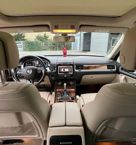 Коричневый Фольксваген Туарег, объемом двигателя 2.97 л и пробегом 365 тыс. км за 17000 $, фото 20 на Automoto.ua