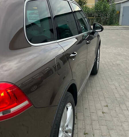 Коричневый Фольксваген Туарег, объемом двигателя 2.97 л и пробегом 365 тыс. км за 17000 $, фото 7 на Automoto.ua