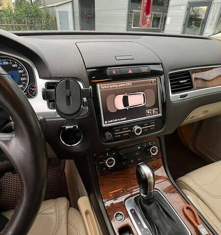 Коричневый Фольксваген Туарег, объемом двигателя 2.97 л и пробегом 365 тыс. км за 17000 $, фото 18 на Automoto.ua