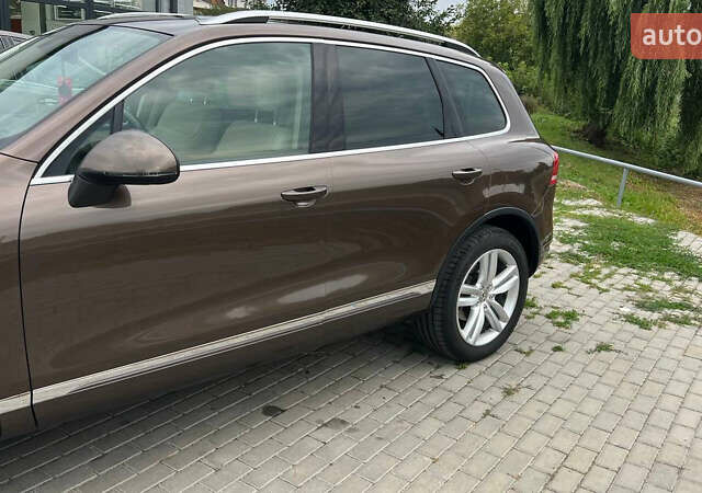 Коричневый Фольксваген Туарег, объемом двигателя 2.97 л и пробегом 365 тыс. км за 17000 $, фото 2 на Automoto.ua