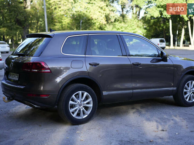 Коричневый Фольксваген Туарег, объемом двигателя 2.97 л и пробегом 304 тыс. км за 17449 $, фото 7 на Automoto.ua