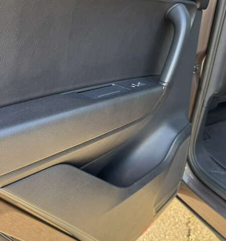 Коричневий Фольксваген Туарег, об'ємом двигуна 3.6 л та пробігом 194 тис. км за 14500 $, фото 33 на Automoto.ua