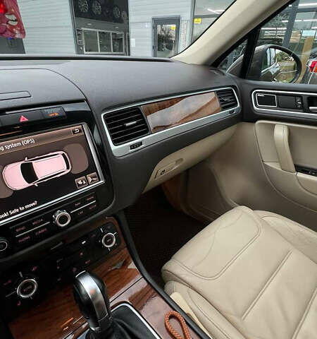 Коричневий Фольксваген Туарег, об'ємом двигуна 2.97 л та пробігом 368 тис. км за 15500 $, фото 22 на Automoto.ua