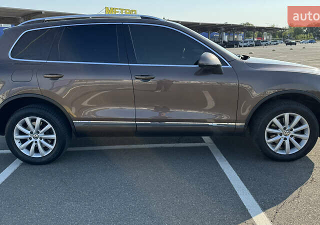 Коричневий Фольксваген Туарег, об'ємом двигуна 3.6 л та пробігом 194 тис. км за 14500 $, фото 9 на Automoto.ua