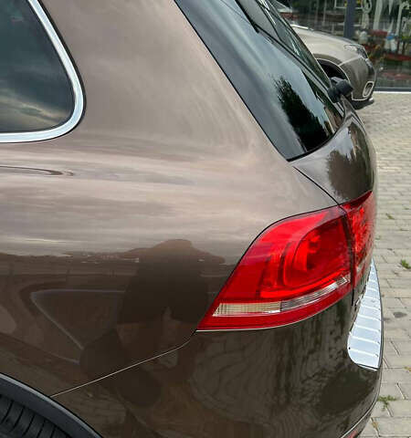 Коричневый Фольксваген Туарег, объемом двигателя 2.97 л и пробегом 365 тыс. км за 17000 $, фото 5 на Automoto.ua