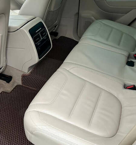 Коричневый Фольксваген Туарег, объемом двигателя 2.97 л и пробегом 365 тыс. км за 17000 $, фото 27 на Automoto.ua