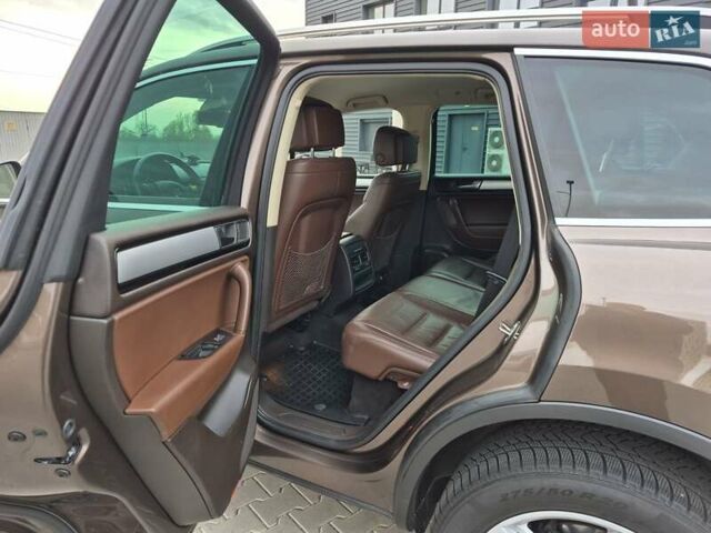 Коричневый Фольксваген Туарег, объемом двигателя 2.97 л и пробегом 260 тыс. км за 19950 $, фото 12 на Automoto.ua
