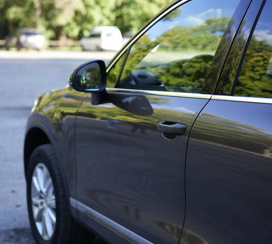 Коричневый Фольксваген Туарег, объемом двигателя 2.97 л и пробегом 304 тыс. км за 17449 $, фото 4 на Automoto.ua