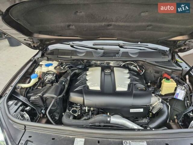 Коричневый Фольксваген Туарег, объемом двигателя 2.97 л и пробегом 260 тыс. км за 19950 $, фото 24 на Automoto.ua