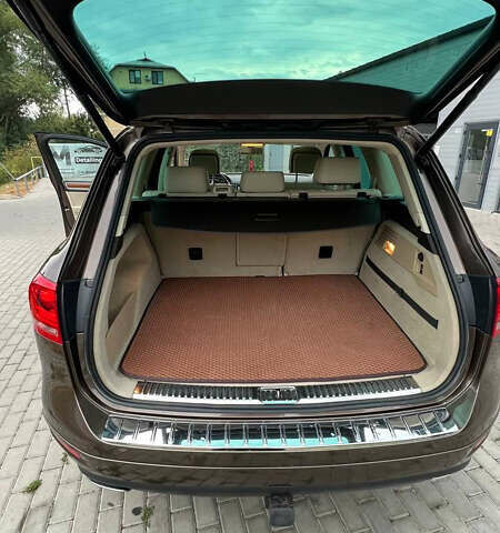 Коричневый Фольксваген Туарег, объемом двигателя 2.97 л и пробегом 365 тыс. км за 17000 $, фото 32 на Automoto.ua