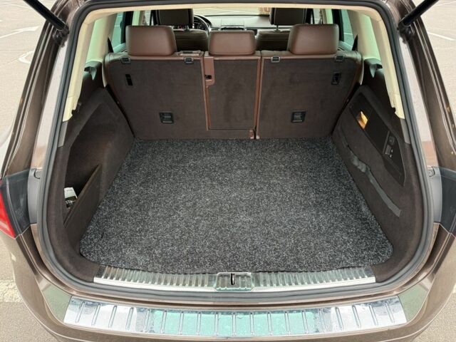 Коричневый Фольксваген Туарег, объемом двигателя 3 л и пробегом 213 тыс. км за 18000 $, фото 20 на Automoto.ua