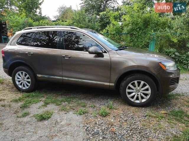 Коричневый Фольксваген Туарег, объемом двигателя 2.97 л и пробегом 211 тыс. км за 16500 $, фото 9 на Automoto.ua