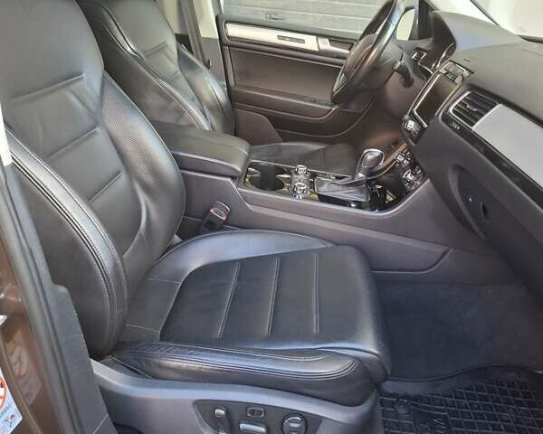 Коричневый Фольксваген Туарег, объемом двигателя 2.97 л и пробегом 295 тыс. км за 21499 $, фото 47 на Automoto.ua