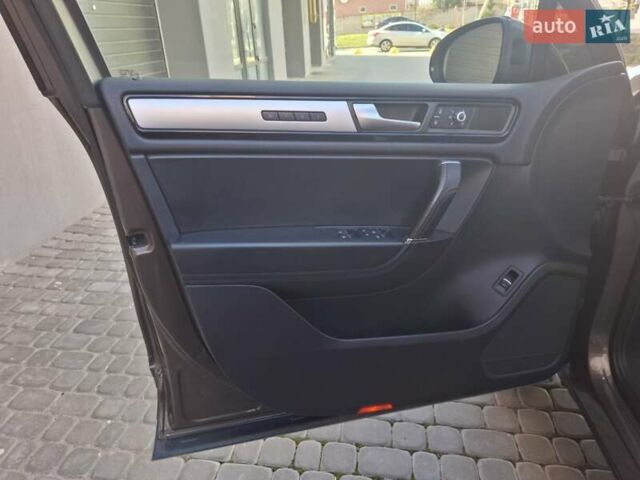 Коричневый Фольксваген Туарег, объемом двигателя 2.97 л и пробегом 295 тыс. км за 21499 $, фото 29 на Automoto.ua