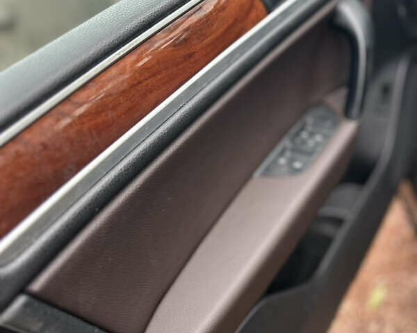 Коричневый Фольксваген Туарег, объемом двигателя 2.97 л и пробегом 300 тыс. км за 11000 $, фото 8 на Automoto.ua