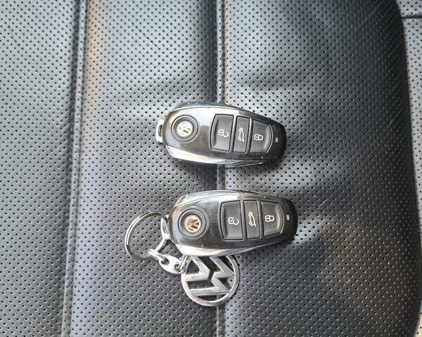 Коричневый Фольксваген Туарег, объемом двигателя 2.97 л и пробегом 295 тыс. км за 21499 $, фото 89 на Automoto.ua