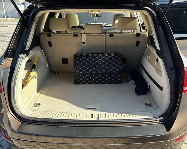 Коричневый Фольксваген Туарег, объемом двигателя 2.97 л и пробегом 274 тыс. км за 16300 $, фото 10 на Automoto.ua