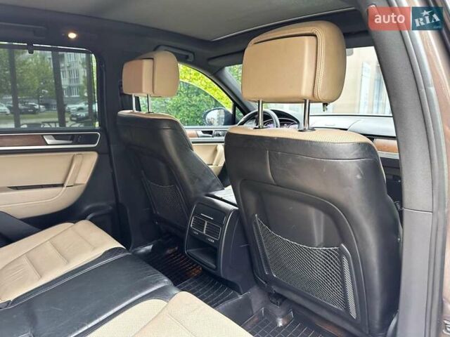 Коричневый Фольксваген Туарег, объемом двигателя 4.13 л и пробегом 294 тыс. км за 16999 $, фото 30 на Automoto.ua