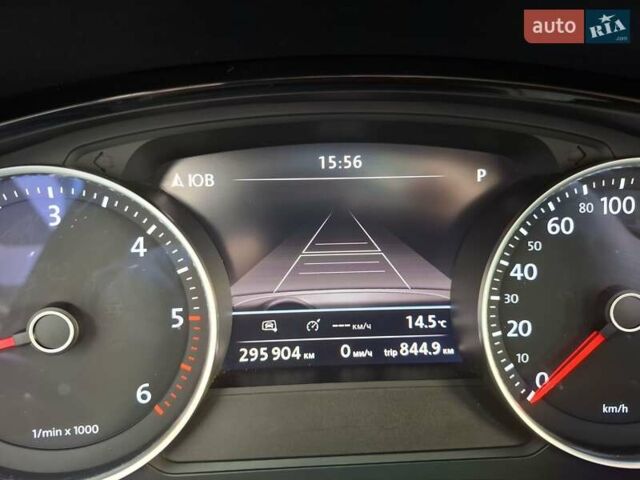 Коричневый Фольксваген Туарег, объемом двигателя 2.97 л и пробегом 295 тыс. км за 21499 $, фото 75 на Automoto.ua