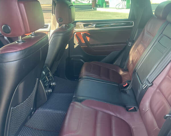 Коричневий Фольксваген Туарег, об'ємом двигуна 4.2 л та пробігом 313 тис. км за 21000 $, фото 6 на Automoto.ua