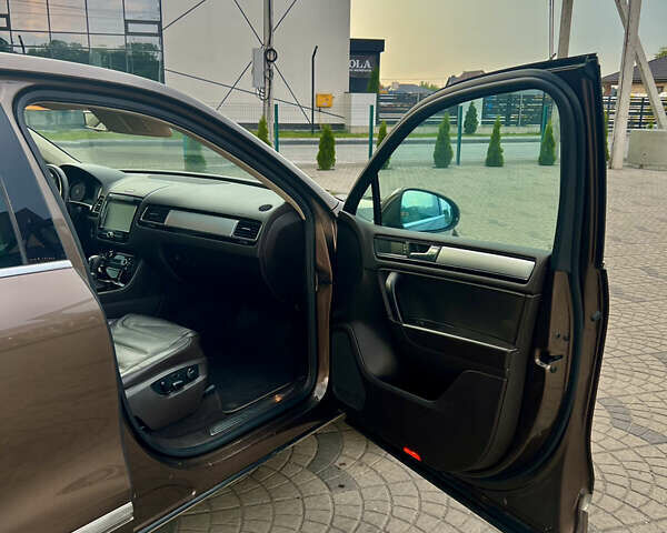 Коричневий Фольксваген Туарег, об'ємом двигуна 3 л та пробігом 222 тис. км за 17900 $, фото 13 на Automoto.ua