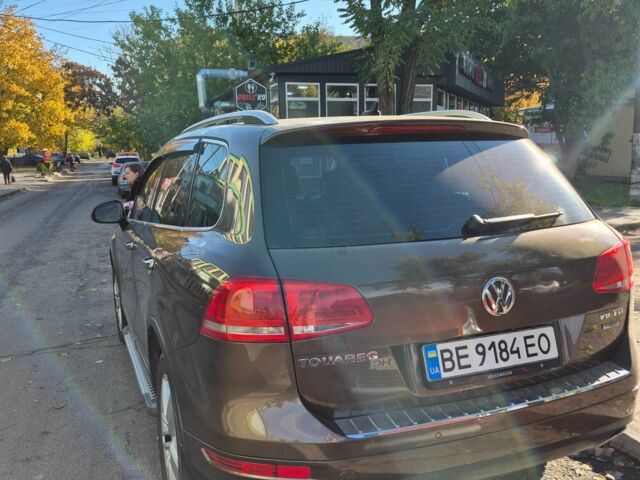 Коричневий Фольксваген Туарег, об'ємом двигуна 3 л та пробігом 300 тис. км за 17000 $, фото 3 на Automoto.ua