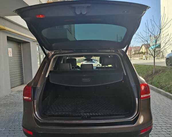 Коричневый Фольксваген Туарег, объемом двигателя 2.97 л и пробегом 295 тыс. км за 21499 $, фото 60 на Automoto.ua