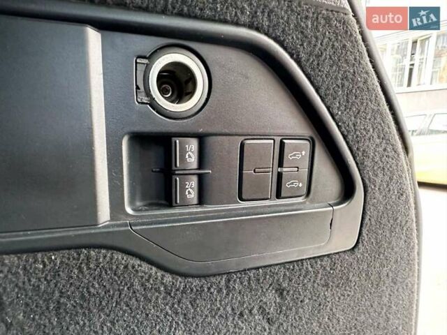 Коричневый Фольксваген Туарег, объемом двигателя 4.13 л и пробегом 294 тыс. км за 16999 $, фото 35 на Automoto.ua