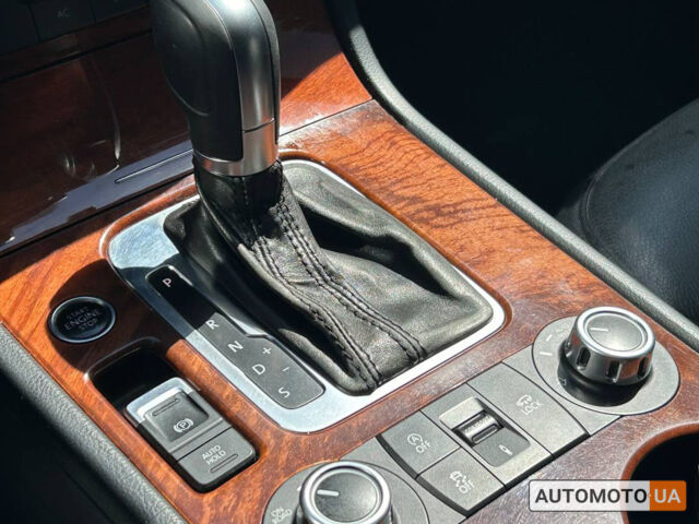 Коричневый Фольксваген Туарег, объемом двигателя 3 л и пробегом 266 тыс. км за 18500 $, фото 14 на Automoto.ua