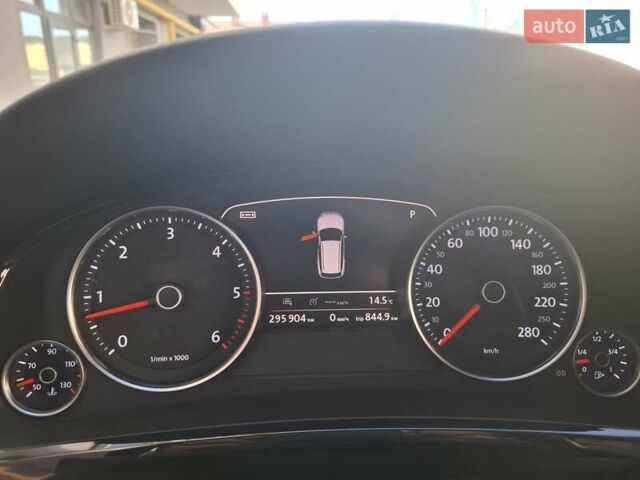 Коричневый Фольксваген Туарег, объемом двигателя 2.97 л и пробегом 295 тыс. км за 21499 $, фото 73 на Automoto.ua