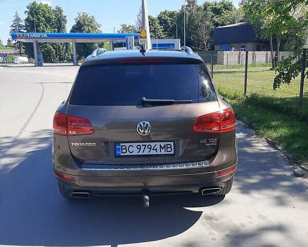 Коричневий Фольксваген Туарег, об'ємом двигуна 2.97 л та пробігом 215 тис. км за 18700 $, фото 4 на Automoto.ua
