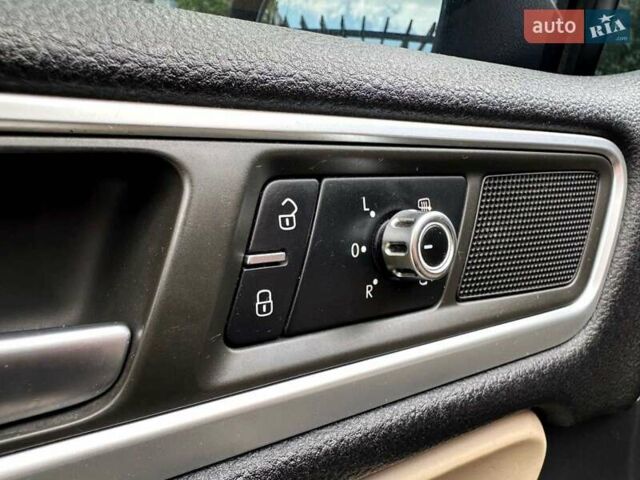 Коричневый Фольксваген Туарег, объемом двигателя 4.13 л и пробегом 294 тыс. км за 16999 $, фото 38 на Automoto.ua