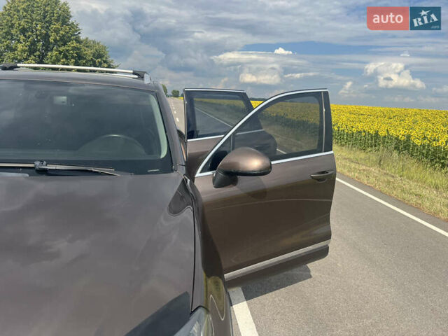 Коричневый Фольксваген Туарег, объемом двигателя 2.97 л и пробегом 284 тыс. км за 14300 $, фото 9 на Automoto.ua