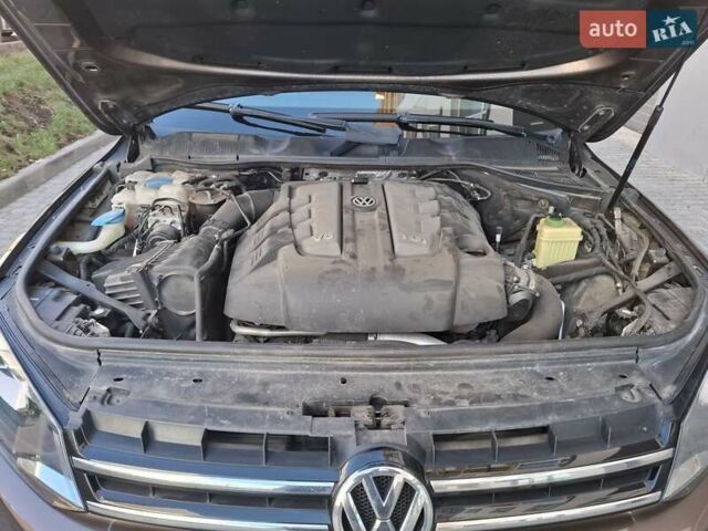 Коричневый Фольксваген Туарег, объемом двигателя 2.97 л и пробегом 295 тыс. км за 21499 $, фото 69 на Automoto.ua