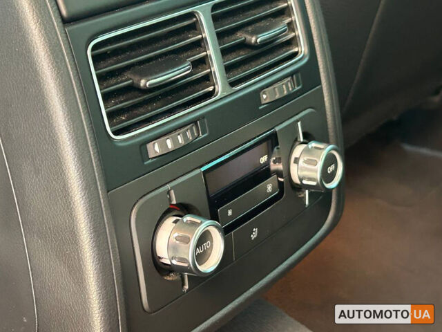 Коричневый Фольксваген Туарег, объемом двигателя 3 л и пробегом 266 тыс. км за 18500 $, фото 16 на Automoto.ua