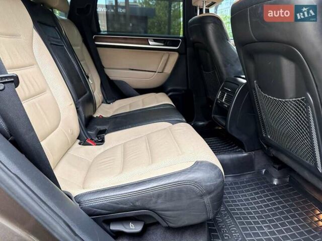 Коричневый Фольксваген Туарег, объемом двигателя 4.13 л и пробегом 294 тыс. км за 16999 $, фото 26 на Automoto.ua