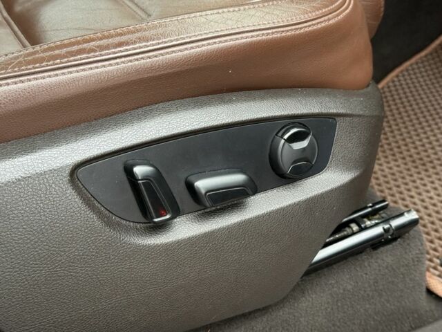 Коричневый Фольксваген Туарег, объемом двигателя 3 л и пробегом 213 тыс. км за 18000 $, фото 9 на Automoto.ua