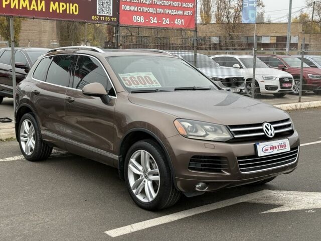 Коричневый Фольксваген Туарег, объемом двигателя 3 л и пробегом 213 тыс. км за 18000 $, фото 2 на Automoto.ua