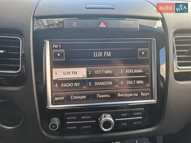 Коричневый Фольксваген Туарег, объемом двигателя 2.97 л и пробегом 295 тыс. км за 21499 $, фото 76 на Automoto.ua