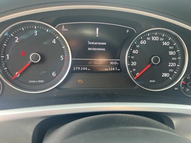 Коричневый Фольксваген Туарег, объемом двигателя 3 л и пробегом 3 тыс. км за 14500 $, фото 6 на Automoto.ua