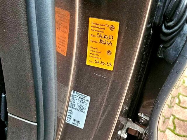 Коричневий Фольксваген Туарег, об'ємом двигуна 3 л та пробігом 152 тис. км за 24000 $, фото 6 на Automoto.ua