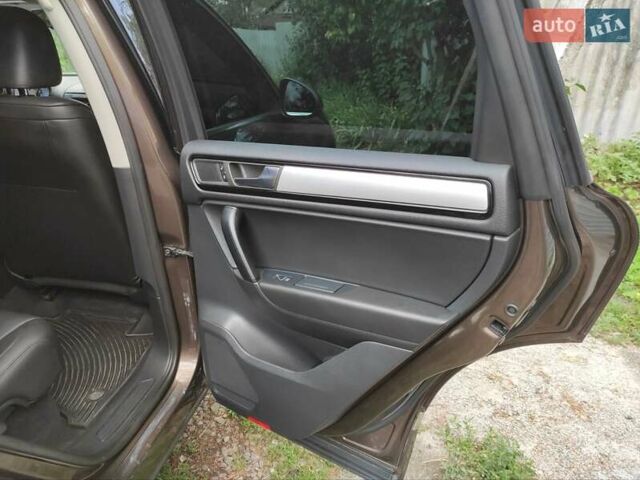 Коричневый Фольксваген Туарег, объемом двигателя 2.97 л и пробегом 211 тыс. км за 16500 $, фото 28 на Automoto.ua