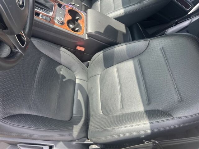 Коричневый Фольксваген Туарег, объемом двигателя 3 л и пробегом 3 тыс. км за 14500 $, фото 4 на Automoto.ua